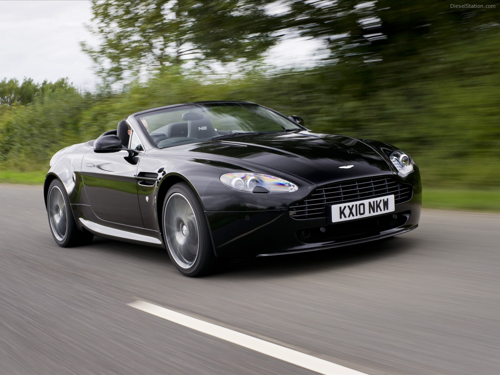 Aston Martin V8 Vantage N420 Roadster